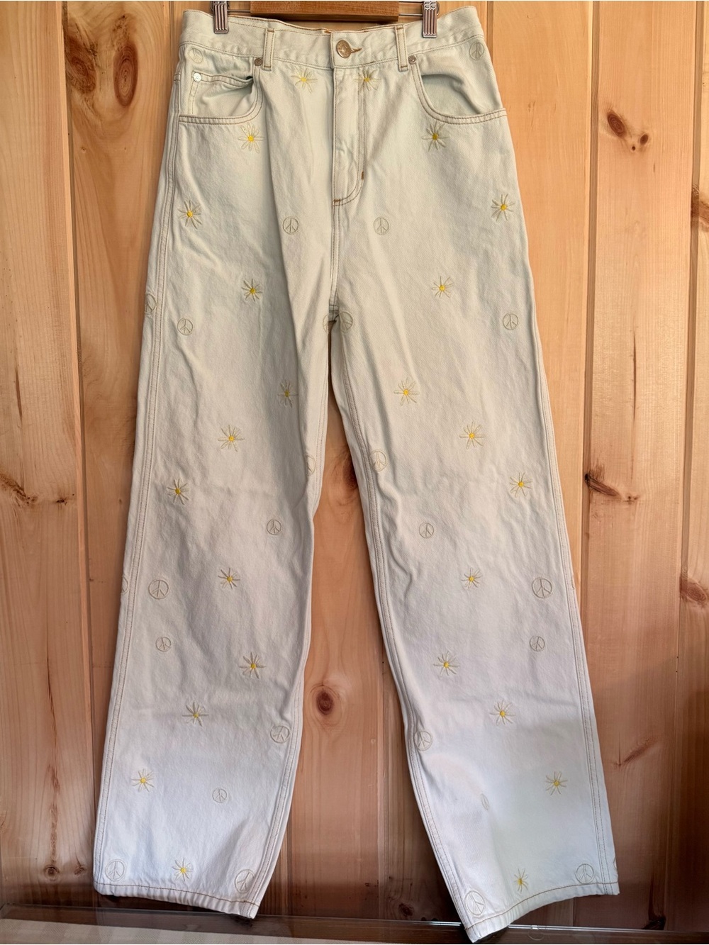 SANDRO Daisy & Peace Sign Embroidered Wide Leg Jeans Cream / Ecru 100% Cotton